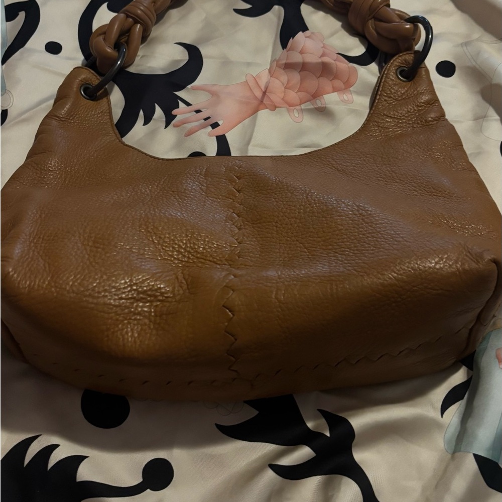 Bottega Veneta Tan Leather Shoulder Bag - Picture 6 of 10